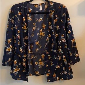 Floral open cardigan blouse